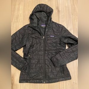 Patagonia W's Nano Puff Hoody